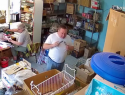 «Я вас закрою»: неизвестные под видом чиновников массово кошмарят херсонский бизнес
