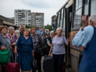 Люди не могут эвакуироваться из Херсона и возвращаются пешком