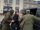 Мужчину, который выехал из Алешек на Украину, в первый же день задержали ТЦК