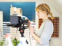 Исполнительный комитет Херсонского горсовета приобретет телесуфлер по завышенной цене