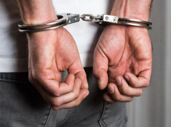 Полицейские на правобережье Херсонщины пытали задержанного мужчину 