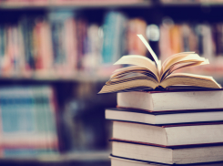 Школа в Херсонской области получила новые книги от шеф-региона