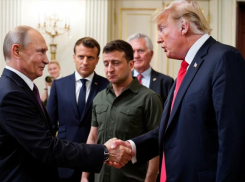 СВО: Киев запрещает ЕС общаться с Путиным, украинских беженцев не пускают на родину и угроза береговой линии Херсона