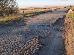 Жители Генического округа пожаловались на «убитую» дорогу к детсаду в Приозёрном
