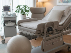 Для Херсонщины купили две акушерские кровати за 1,2 млн рублей