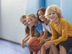 Игрушки и книги передали детям в прифронтовом округе Херсонщины