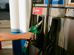 «Привезут из Азербайджана»: как решат проблему дефицита бензина в Херсонской области