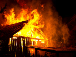 Смертельный пожар в Рыково: местные жители не успели спасти человека