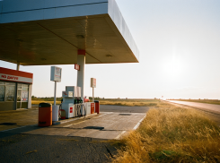 Бензин на подконтрольной Киеву части Херсонщины оказался вдвое дороже