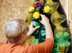 Могилу херсонского бойца привели в порядок только после обращения в прокуратуру