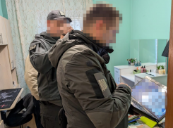 В Херсоне сотрудник МВД выдавал водительские права за деньги