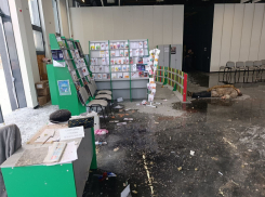 В Новой Каховке от удара ВСУ по МФЦ и магазину погибли 3 человека, в том числе сотрудник мэрии