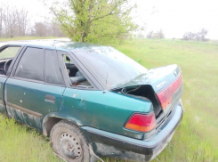 Мужчина и женщина попали в больницу после удара ВСУ по машине в Любимовке