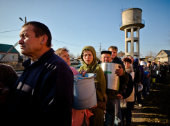 Воды нет, но вы держитесь: как жители Херсонской области выживают без водоснабжения