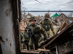 Бойцы ВС РФ уничтожили десятки боевиков ВСУ и склады на Херсонском направлении