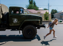 В Херсоне военный автомобиль сбил 14-летнюю девочку