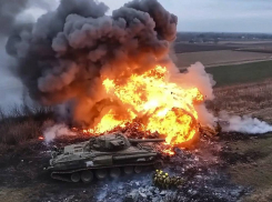 Поражение Украины: появились кадры, как ВС РФ разгромили украинский броневик в Херсоне