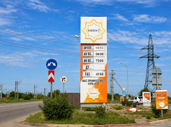 Ситуация с топливом в Херсонщине сложная, его отпускают по талонам, признал МинТЭК