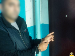 В Новой Каховке 34-летний мигрант украл у 89-летнего деда 500 тысяч рублей