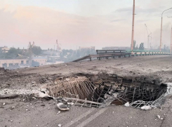 Сальдо: разрушенный авиаударом мост в Херсоне вёл к военной базе ВСУ