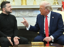 Новости СВО: Трамп прекратил помогать Зеленскому, захват Крыма Украиной и бои под Херсоном