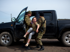 В Херсоне военные похитили подростка на остановке и требуют выкуп