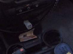 В Херсонской области калужанин попытался дать взятку сотрудникам ГИБДД