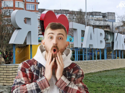 В Херсоне заметили голого мужчину, разгуливающего по улицам