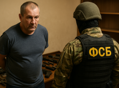 УФСБ накрыла домашний арсенал в Херсонщине: 51-летнему мужчине светит до 12 лет