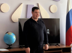 Оскандалившийся из-за матерного видео глава Новой Каховки Виталий Гура ушёл в отставку