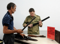 На Херсонщине наводят порядок с 4000 стволов на руках у населения