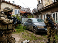 В Херсоне военные угнали «Мазду» у горожанина под дулом автомата