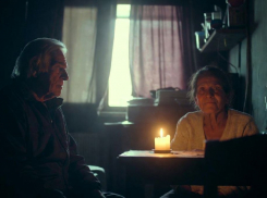 Жители посёлка Абрикосовка уже полтора месяца сидят без света