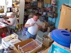 «Я вас закрою»: неизвестные под видом чиновников массово кошмарят херсонский бизнес