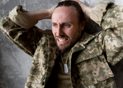 В Херсоне военкомы ворвались в квартиру горожанки и похитили её брата