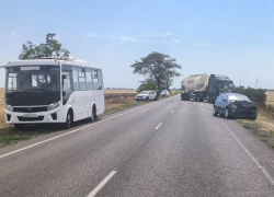 В ДТП с участием четырёх автомобилей в Херсонской области пострадали люди