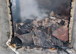 Семейная пара погибла при пожаре в собственном доме в Каховке