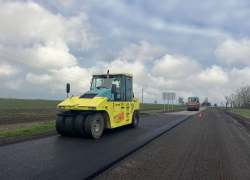 Стало известно, сколько денег в этом году потратили на дороги в Херсонщине