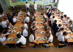 Проблема питания в школах Херсонской области остаётся открытой