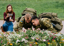 В Херсоне боевики ВСУ избили и ограбили женщину