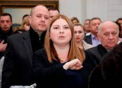 «Кукловода мэра Херсона заживо сожгли кислотой»:  как «пророссийская» советница манипулировала «героем» Миколаенко