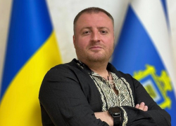 Экс-начальник Херсонской ГВА пытается отменить решение Зеленского о его увольнении