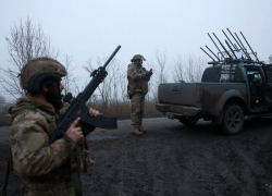 Новости СВО: Макрон предал Зеленского, «французы» минируют Херсонщину, Днепр покраснел от братской крови