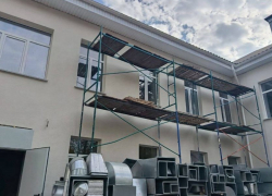 Стало известно, когда завершат капремонт поликлиники в Геническе