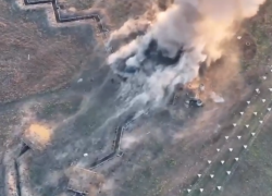 На Херсонском направлении дроновод эпично разнёс склад ВСУ, видео