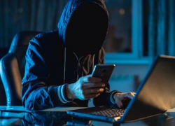 На Херсонщине женщина потеряла более 175 тысяч рублей после звонка мошенников