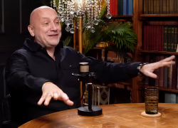 «Люди готовы, если мы сдадим обратно Херсон»: писатель Прилепин считает, что россияне должны быть решительнее Медведева