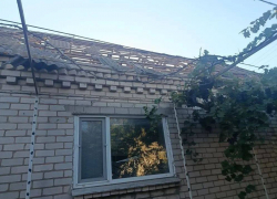 ВСУ обстреляли херсонские поселения: двое мужчин пострадали