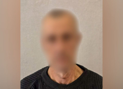 В Херсонской области мужчина украл из машину круглую сумму денег