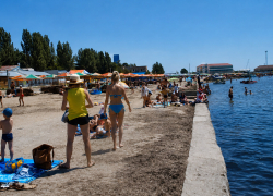 Власти Скадовского округа призвали жителей и гостей пока не купаться в море